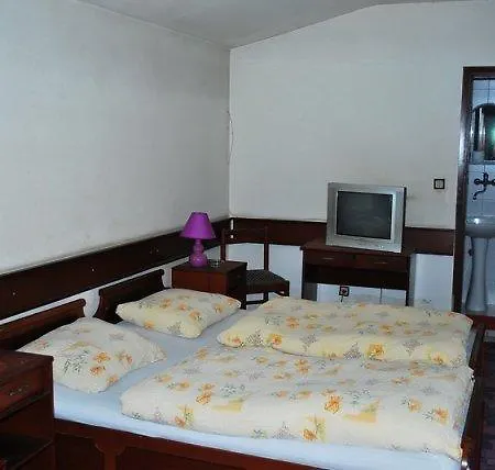 Guest house Gaja *